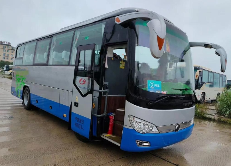 宇通38座大巴车租赁