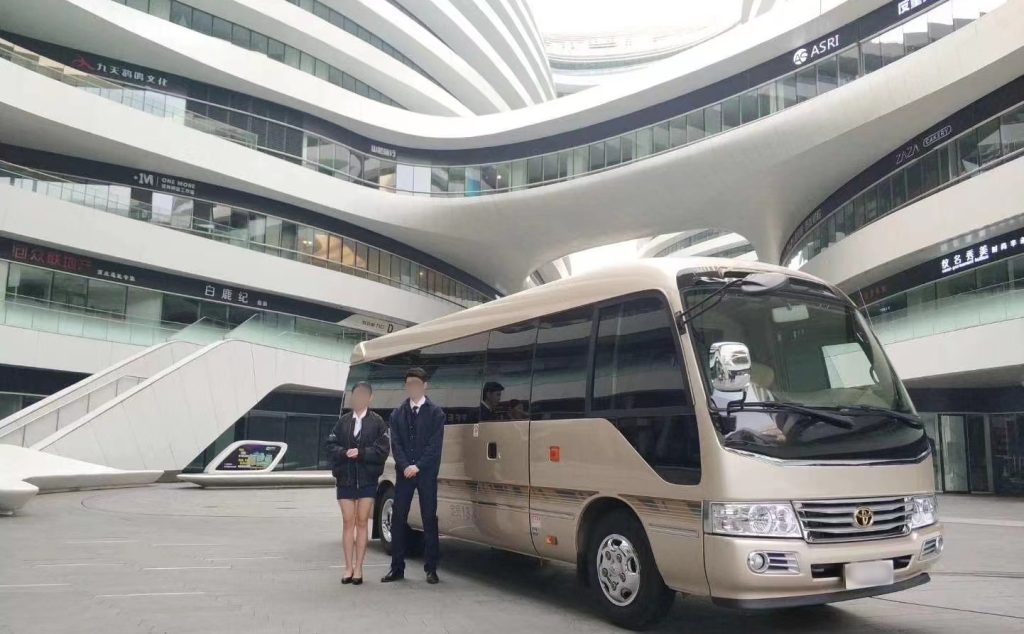 北京考斯特租赁