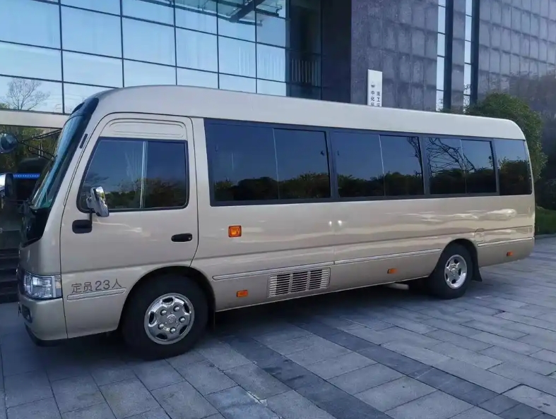 北京中巴车租赁价格