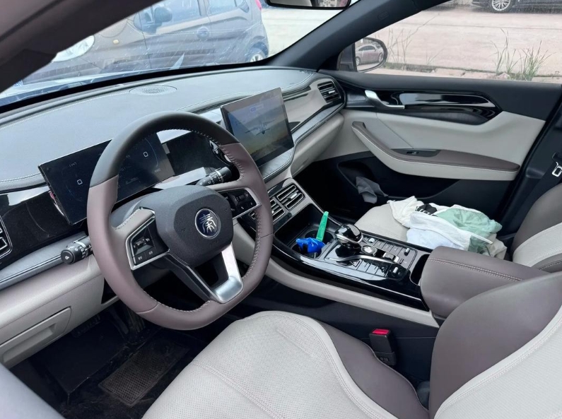 比亚迪秦PLUS汽车租赁